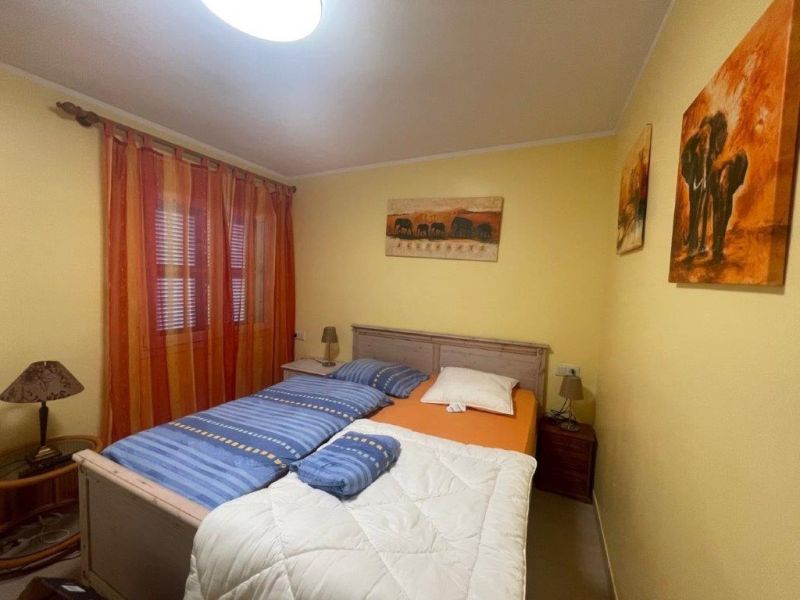 Invierno: Chalet de 2 plantas con calefacción central de gasoil y piscina en Cala Dor -- CH 12 WT