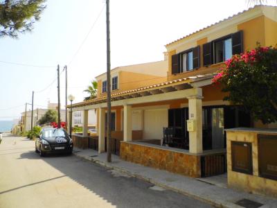 INVIERNO: Chalet de 2 plantas con terrazas y jardín en Sa Ràpita ---