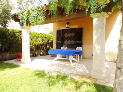 INVIERNO: Chalet de 2 plantas con terrazas y jardín en Sa Ràpita ---