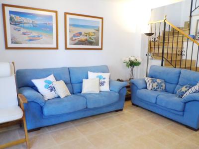 INVIERNO: Chalet de 2 plantas con terrazas y jardín en Sa Ràpita ---