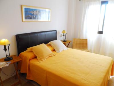 INVIERNO: Chalet de 2 plantas con terrazas y jardín en Sa Ràpita ---