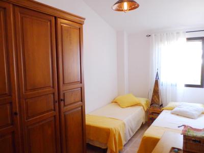 INVIERNO: Chalet de 2 plantas con terrazas y jardín en Sa Ràpita ---