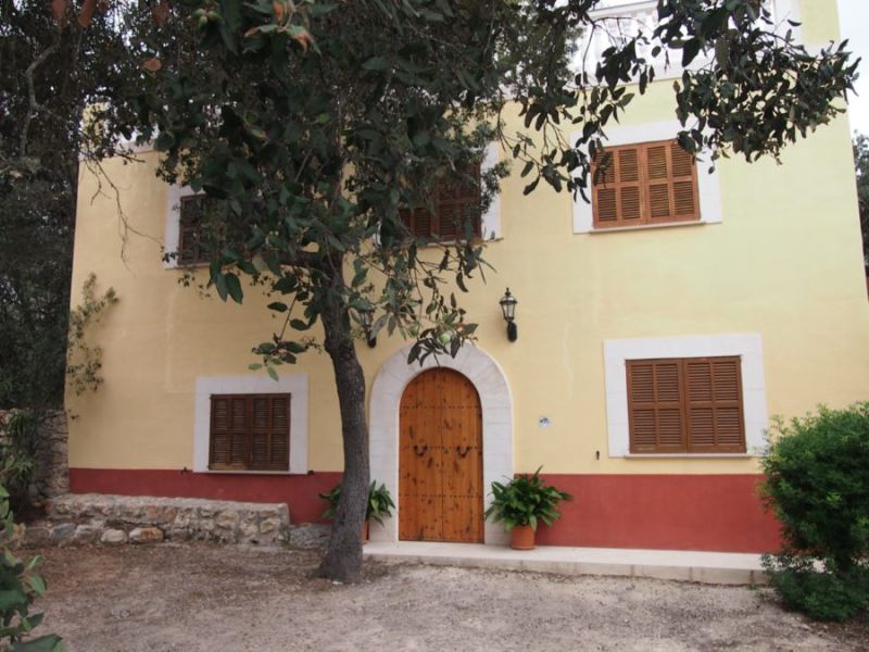 WINTER: 2 Etagenfinca mit Kamin und AC in waldiger Lage bei Sencelles --- F 09 WT