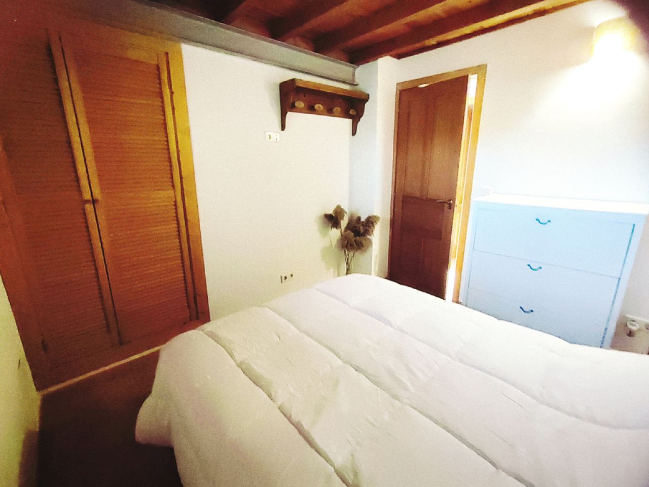 Invierno: 2 casas en un mismo terreno con AC, chimenea y buena ubicación cerca de Campos --- F 92 a + b WT