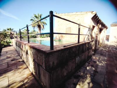 Invierno: 2 casas en un mismo terreno con AC, chimenea y buena ubicación cerca de Campos --- F 92 a + b WT