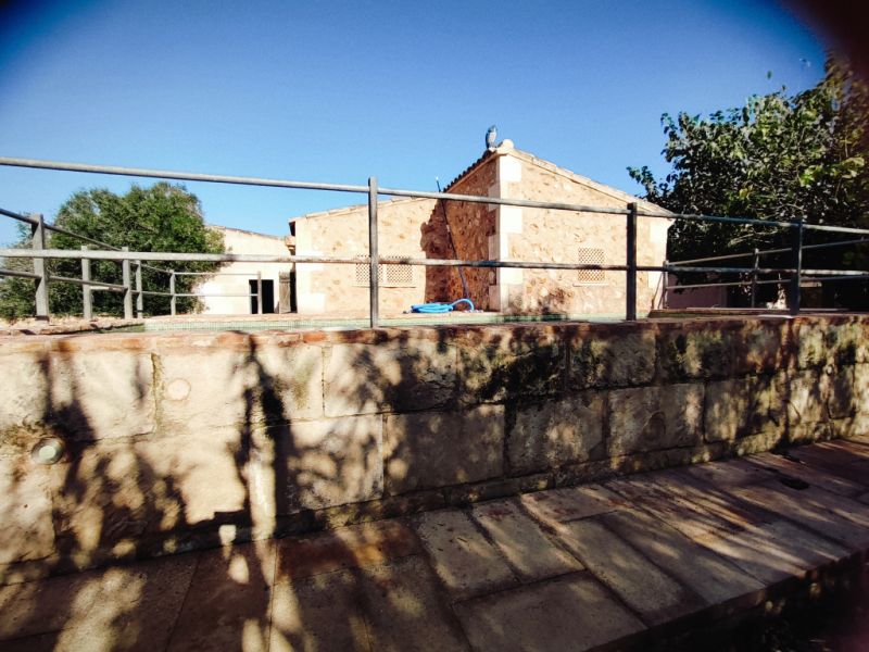 Invierno: 2 casas en un mismo terreno con AC, chimenea y buena ubicación cerca de Campos --- F 92 a + b WT