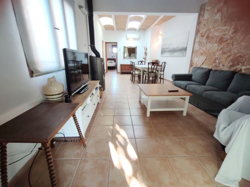 Invierno: 2 casas en un mismo terreno con AC, chimenea y buena ubicación cerca de Campos --- F 92 a + b WT