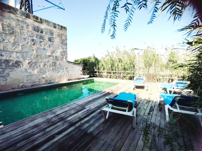 Invierno: 2 casas en un mismo terreno con AC, chimenea y buena ubicación cerca de Campos --- F 92 a + b WT