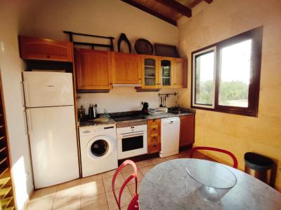 Invierno: 2 casas en un mismo terreno con AC, chimenea y buena ubicación cerca de Campos --- F 92 a + b WT