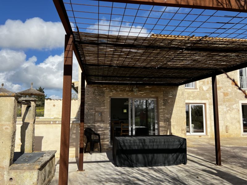 WINTER: 2 storey finca with oil central heating near Montouri ---- F 78 WT