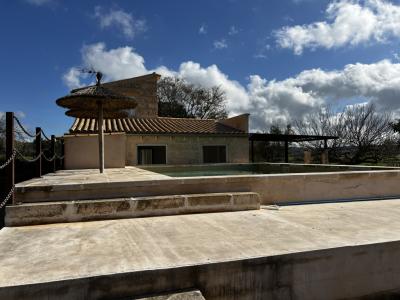 WINTER: 2 storey finca with oil central heating near Montouri ---- F 78 WT