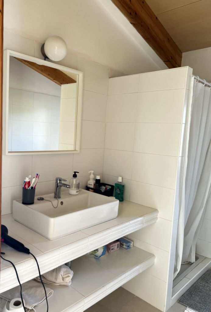 WINTER: 2 storey finca with oil central heating near Montouri ---- F 78 WT