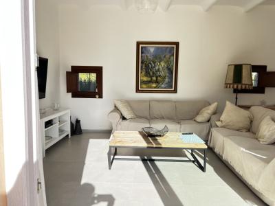 WINTER: 2 storey finca with oil central heating near Montouri ---- F 78 WT