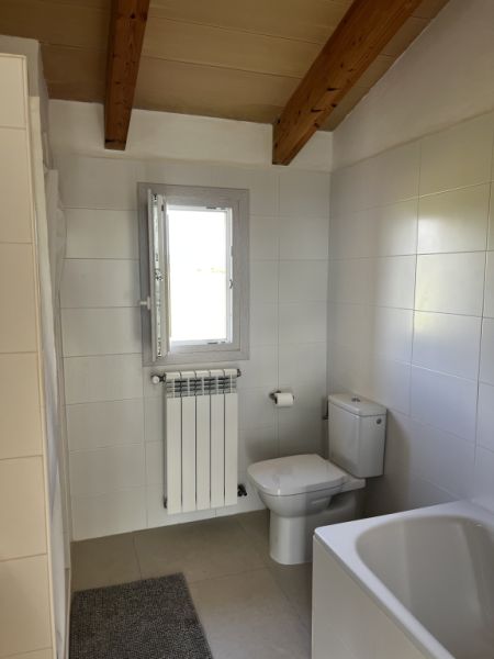 WINTER: 2 storey finca with oil central heating near Montouri ---- F 78 WT