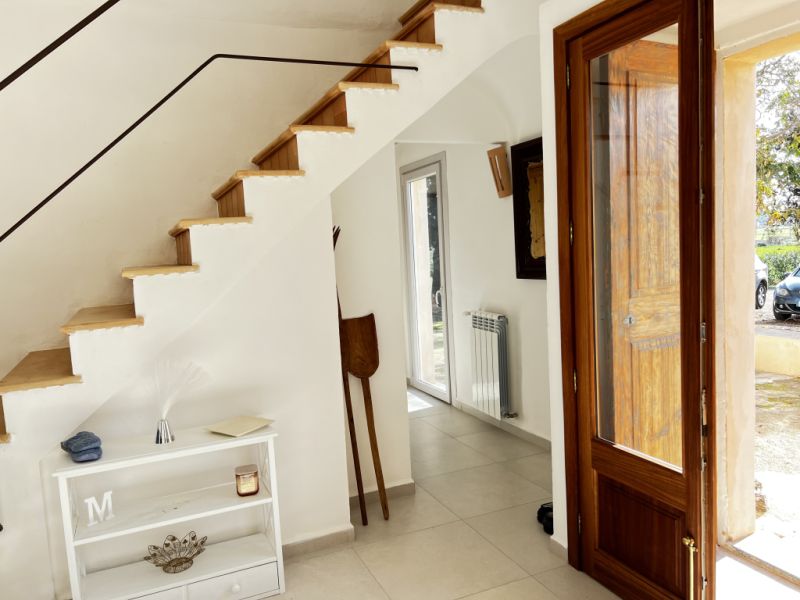 WINTER: 2 storey finca with oil central heating near Montouri ---- F 78 WT