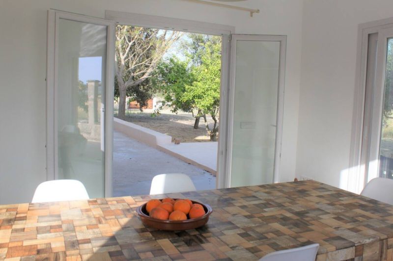 WINTER: 2 storey finca with oil central heating near Montouri ---- F 78 WT