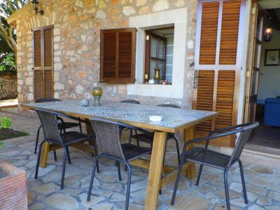 WINTER 25 / 26 : Grosse FInca mit Heizung, Pool und in ruhiger Lage bei Felanitx -- F 13 WT