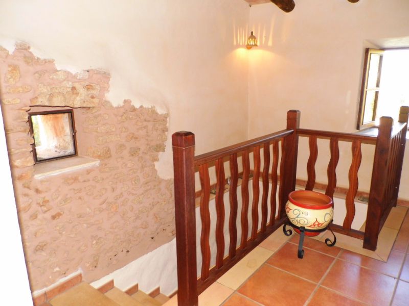 WINTER 25 / 26 : Grosse FInca mit Heizung, Pool und in ruhiger Lage bei Felanitx -- F 13 WT