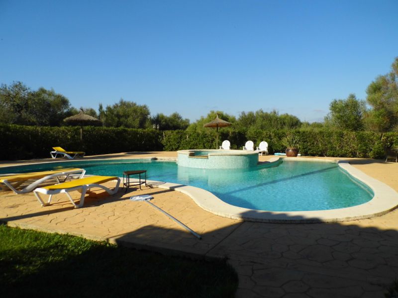WINTER 25 / 26 : Grosse FInca mit Heizung, Pool und in ruhiger Lage bei Felanitx -- F 13 WT