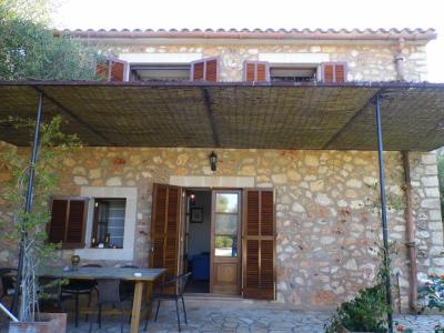 WINTER 25 / 26 : Grosse FInca mit Heizung, Pool und in ruhiger Lage bei Felanitx -- F 13 WT