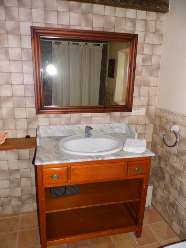 WINTER 26 / 27: Casita with central heating on a community lot near Manacor -- F 250 a