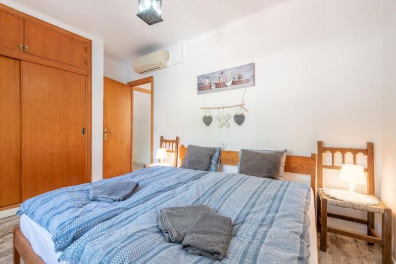 Invierno 27 / 28: Chalet a nivel de suelo con AC y piscina cerca de Es Carritxo -- CH 17 WT