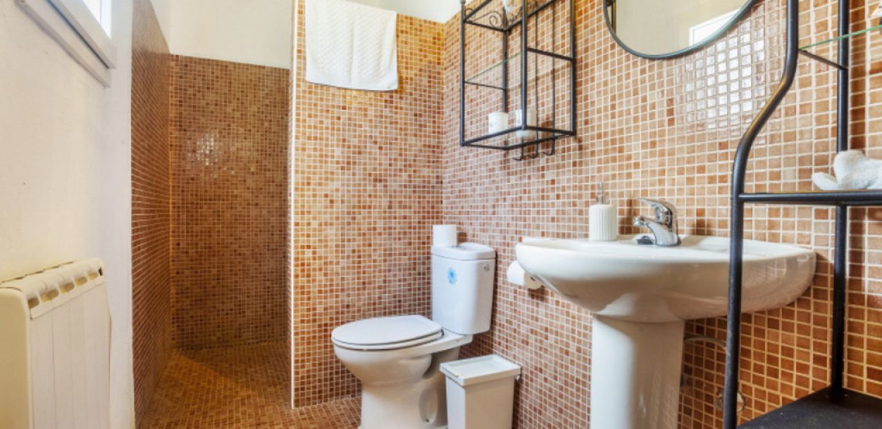 Invierno 27 / 28: Chalet a nivel de suelo con AC y piscina cerca de Es Carritxo -- CH 17 WT