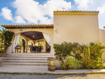 Invierno 27 / 28: Chalet a nivel de suelo con AC y piscina cerca de Es Carritxo -- CH 17 WT