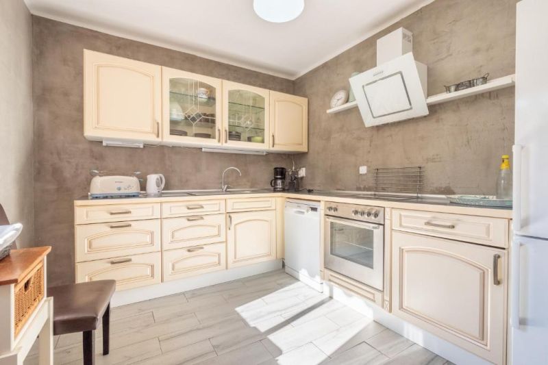 Invierno 27 / 28: Chalet a nivel de suelo con AC y piscina cerca de Es Carritxo -- CH 17 WT