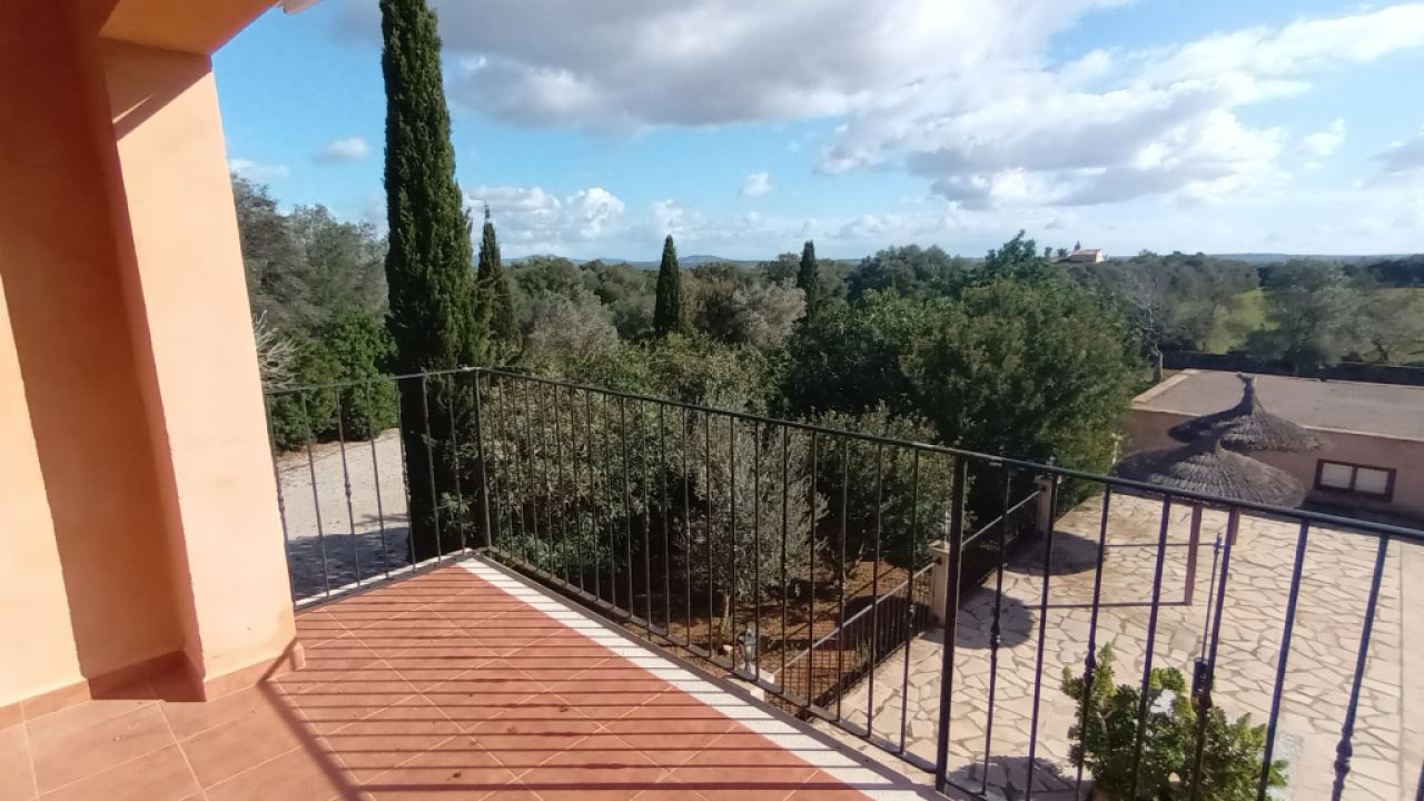 Winter: 4 Apts mit Gemeinschaftspool, BBQ und AC in einer DOrfsiedlung bei Campos -- AP 23 a - d WT