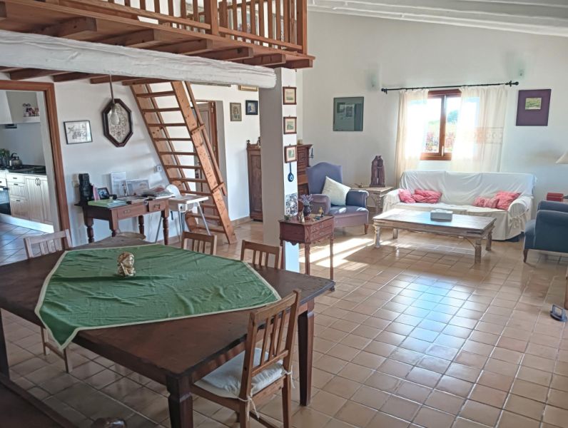 WINTER: Charmante FInca mit schönem Garten und Heizung bei San LLorenc --- F 03 WT