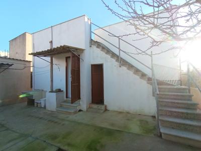 WINTER: Ebenerdiges Chalet mit Garten und Terrassen in Sa Rapita --- CH 01