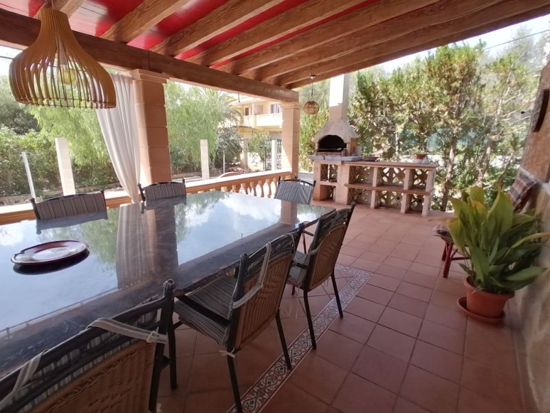 Winter: Ebenerdiges Chalet mit Gaszentralheizung, Pool und Garten in Cala Murada -- CH 11