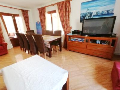 Winter: Ebenerdiges Chalet mit Gaszentralheizung, Pool und Garten in Cala Murada -- CH 11