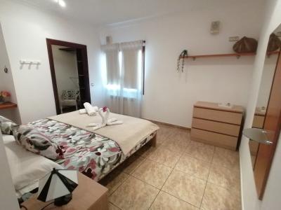 Winter: Ebenerdiges Chalet mit Ölzentralheizung und Garten in ruhiger Lage von Porto Colom  CH 27 WT