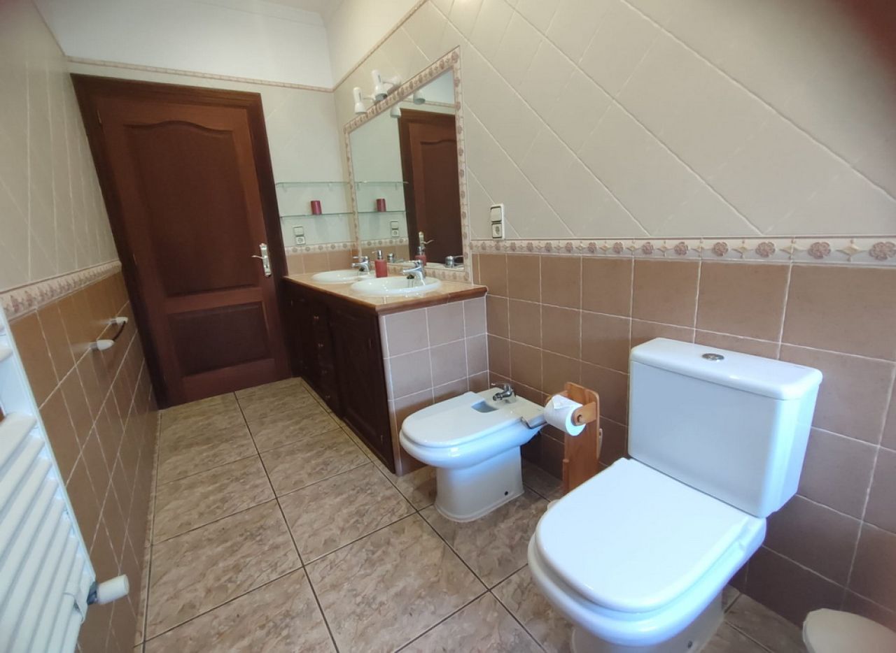 Winter: Ebenerdiges Chalet mit Ölzentralheizung und Garten in ruhiger Lage von Porto Colom  CH 27 WT