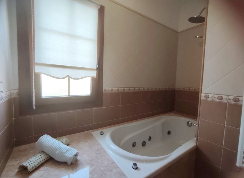 Winter: Ebenerdiges Chalet mit Ölzentralheizung und Garten in ruhiger Lage von Porto Colom  CH 27 WT