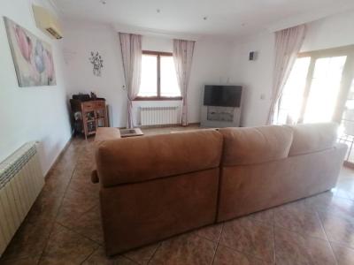 Winter: Ebenerdiges Chalet mit Ölzentralheizung und Garten in ruhiger Lage von Porto Colom  CH 27 WT