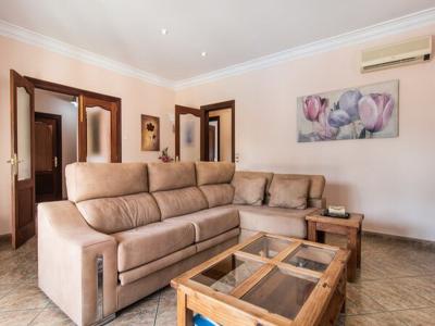 Winter: Ebenerdiges Chalet mit Ölzentralheizung und Garten in ruhiger Lage von Porto Colom  CH 27 WT