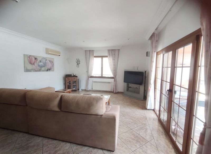 Winter: Ebenerdiges Chalet mit Ölzentralheizung und Garten in ruhiger Lage von Porto Colom  CH 27 WT