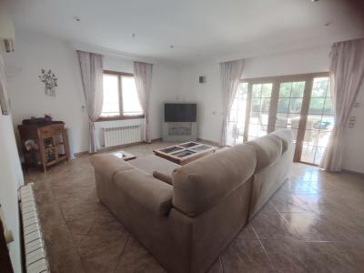 Winter: Ebenerdiges Chalet mit Ölzentralheizung und Garten in ruhiger Lage von Porto Colom  CH 27 WT