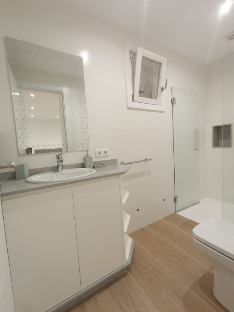 WINTER: Elegante und grosse Finca mit Traumausblick und Heizung bei Porreres --- F 36 WT