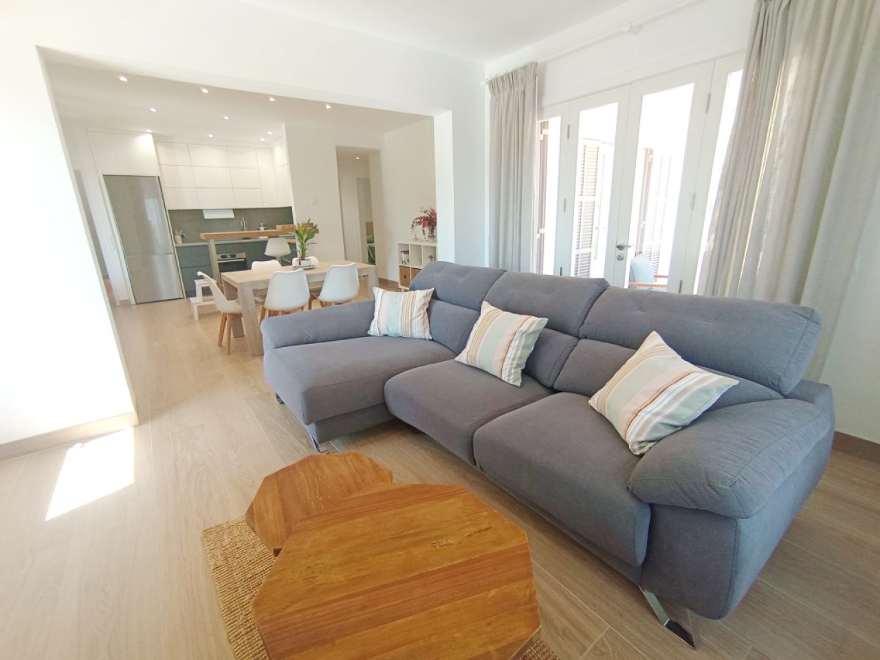 WINTER: Elegante und grosse Finca mit Traumausblick und Heizung bei Porreres --- F 36 WT