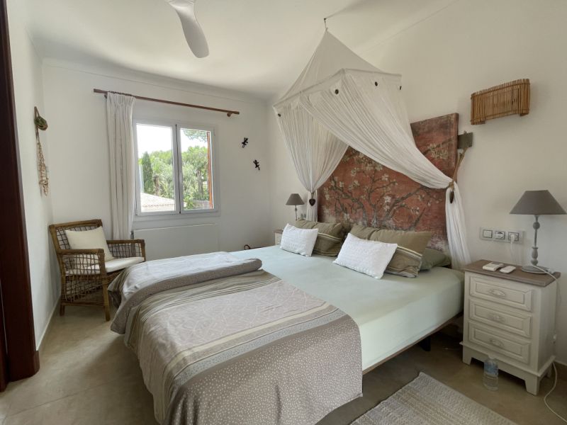 Winter: Elegantes Chalet mit Ölzentralheizung in 1. LInie der Küste von Portocolom --- CH 08 WT