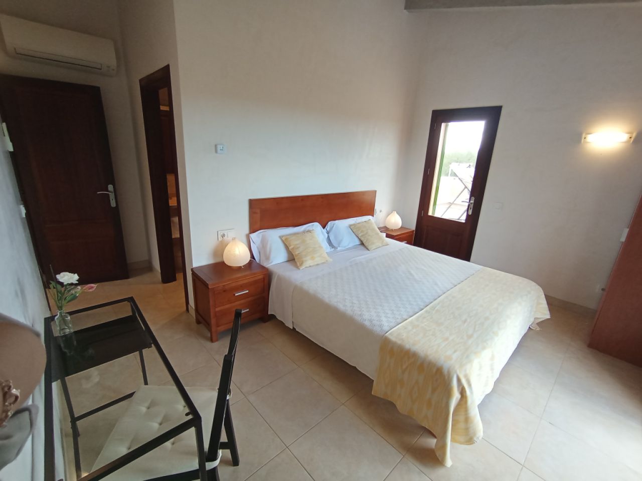 WINTER: Grosse Finca mit Fussbodenheizung, Pool und vielen Extras bei Campos -- F 27 WT