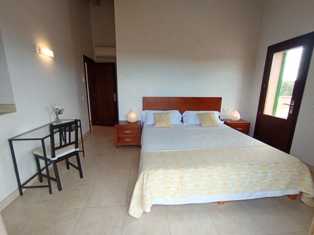 WINTER: Grosse Finca mit Fussbodenheizung, Pool und vielen Extras bei Campos -- F 27 WT