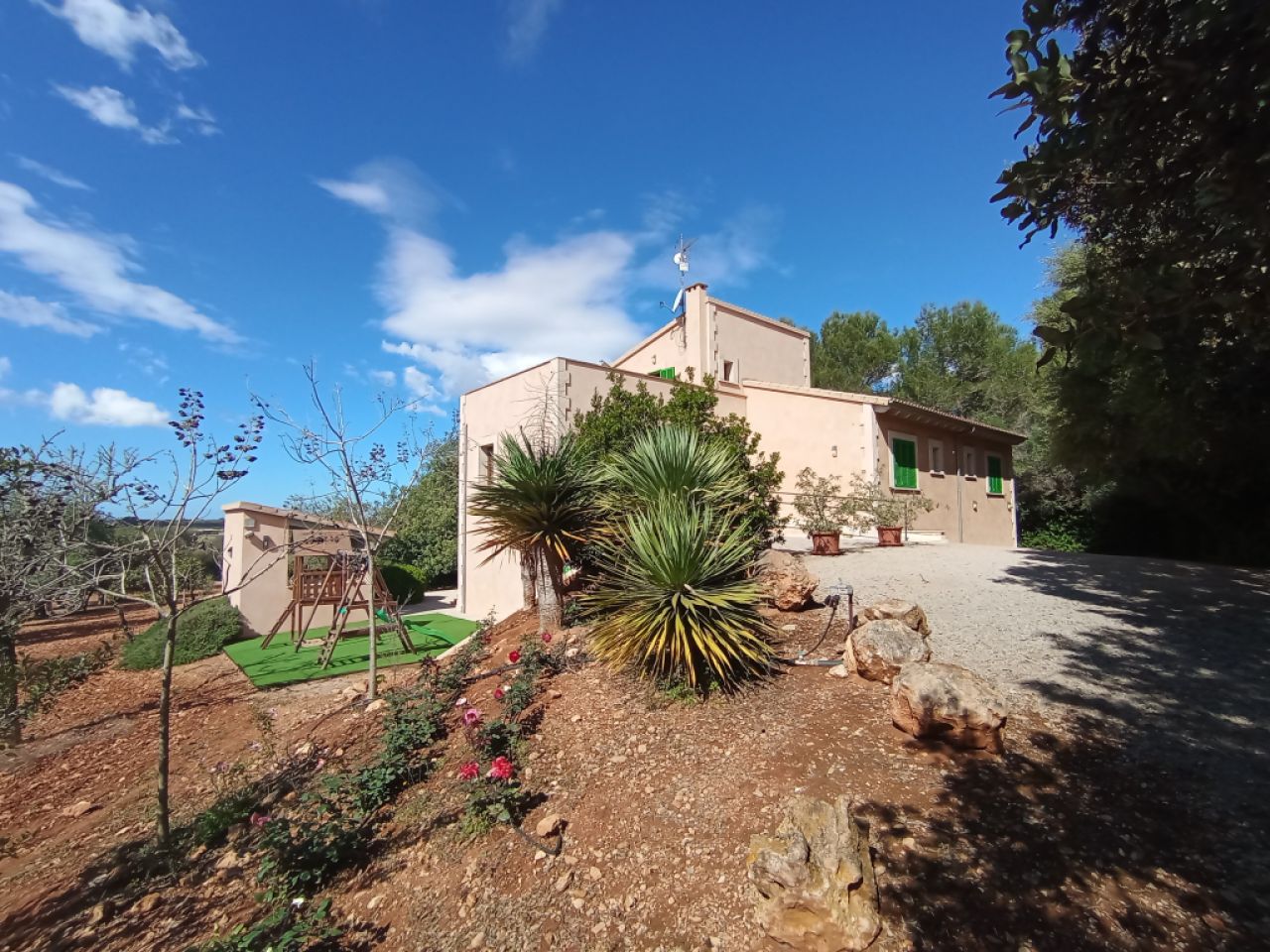 WINTER: Grosse Finca mit Fussbodenheizung, Pool und vielen Extras bei Campos -- F 27 WT