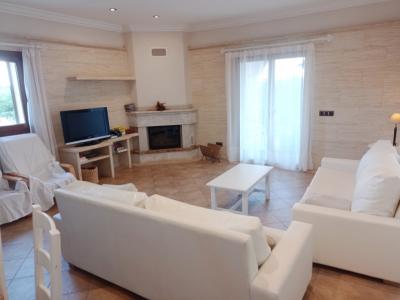 Winter: Grosse Finca mit Heizung, Pool und BBQ zwischen Ses Salines und Colonia St. Jordi -- F 37 WT