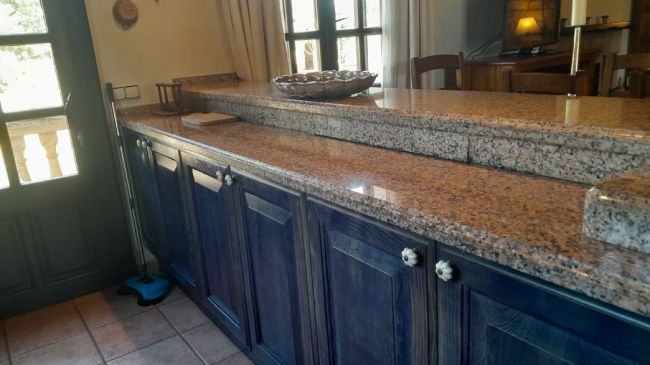 Winter: Grosse Finca mit traumhaftem Garten  bei Ses Salines -- F  63 WT