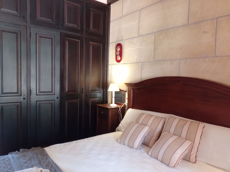 Winter: Grosse Finca mit traumhaftem Garten  bei Ses Salines -- F  63 WT